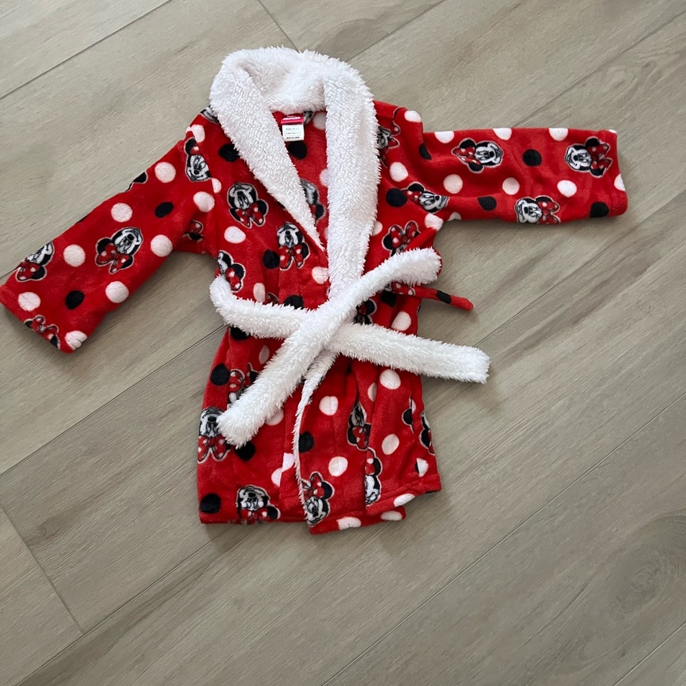 Minnie Mouse Robe - Picture 2 of 2